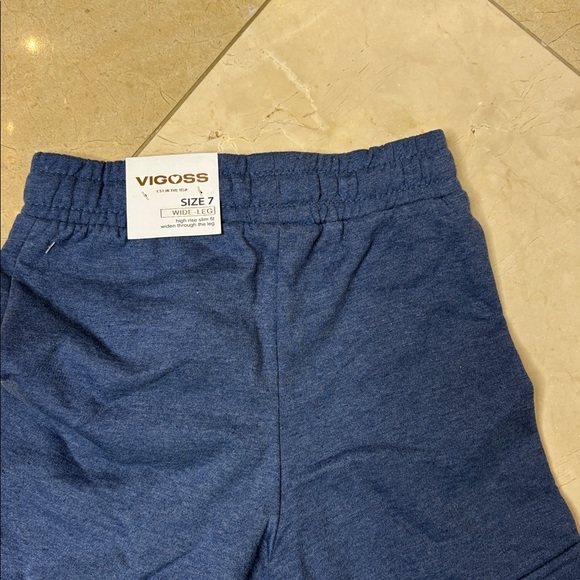 ⭐️ NWT Vigoss Dark Blue Cargo Wide Leg Pants- size 7 - Picture 9 of 9